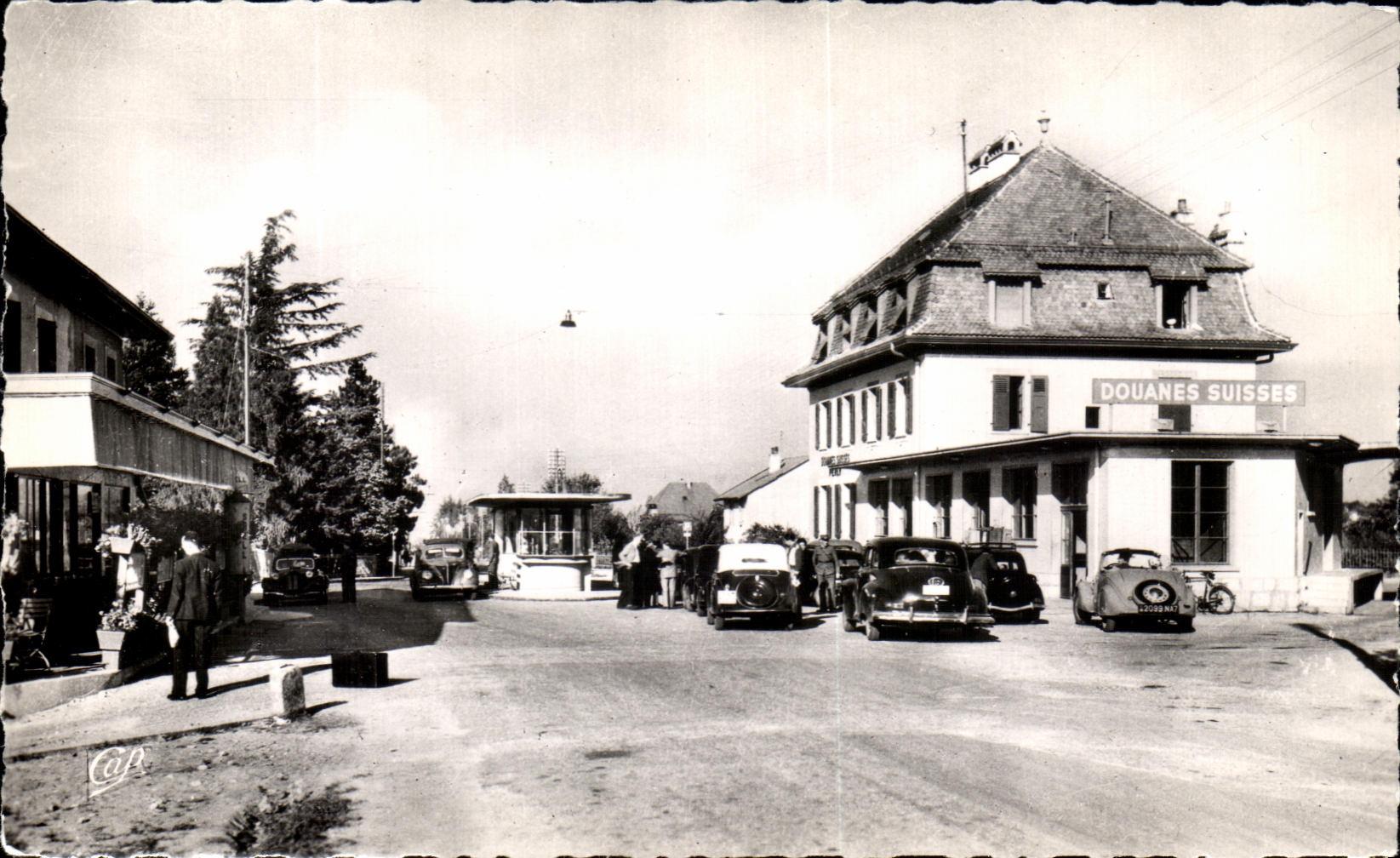 Douane Suisse de Perly — ST-JULIEN-en-GENEVOIS — Réal-Photo