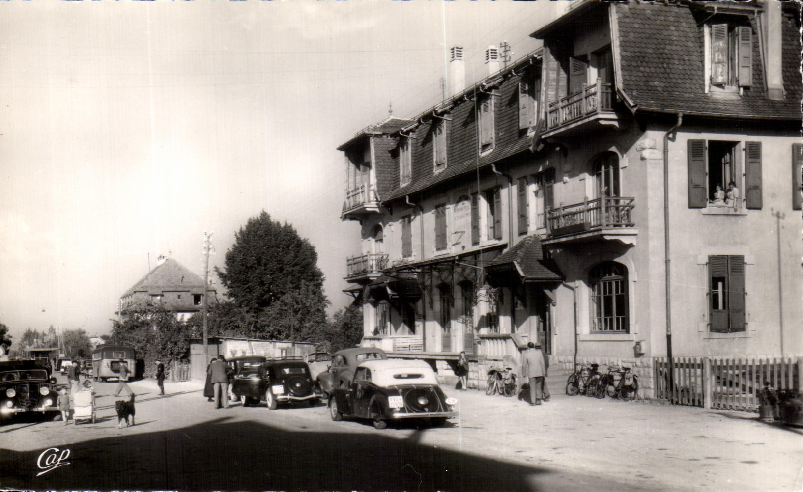 CPSM Saint Julien En Genevois La Douane Francaise