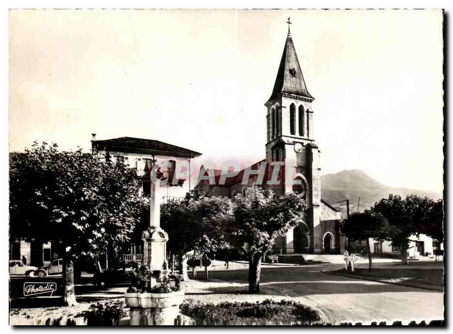CPSM Bons Saint Didier La Place De L Eglise 