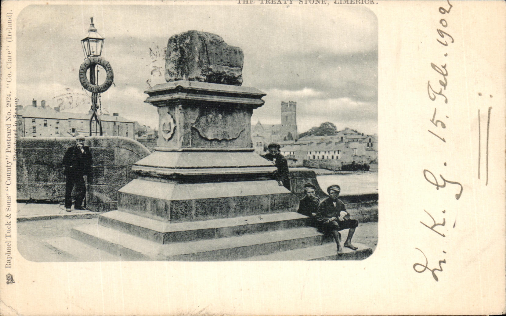 CPA The treaty stone Limerick Enfants