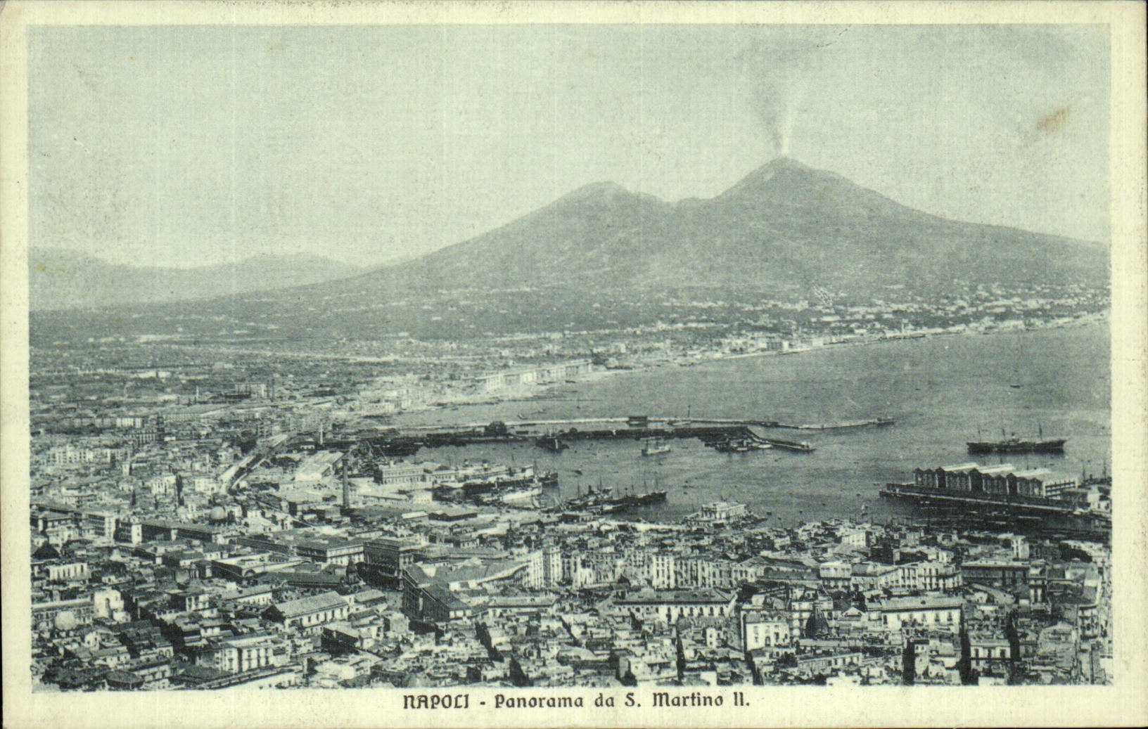 CPA Napoli Panorama da S Martino II