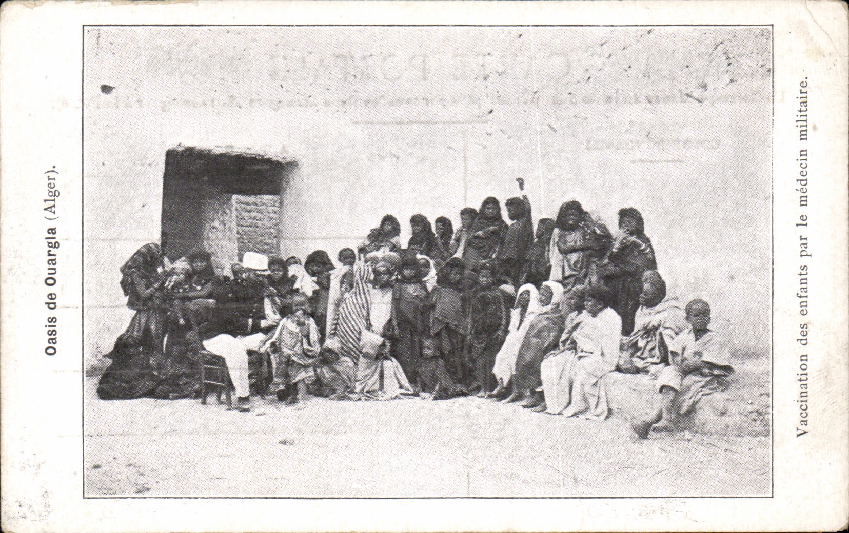 CPA Oasis De Ouargla Vaccination des enfants par le medecin militaire 