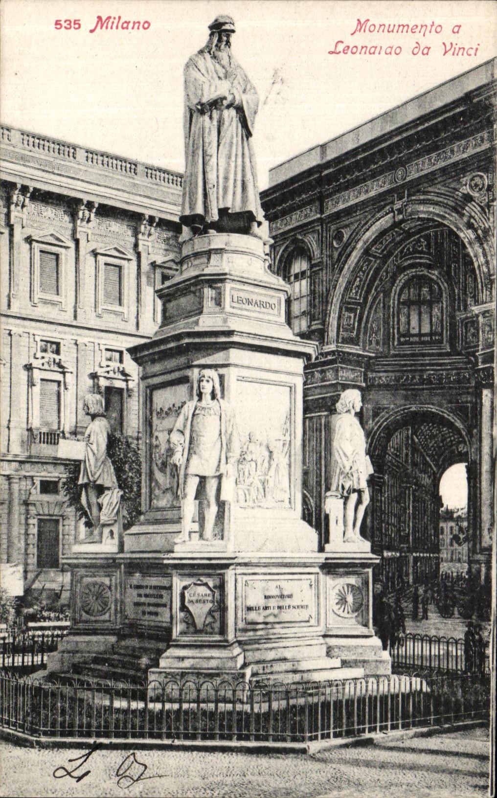CPA Milano Monumento Leonardo Da Vinci Leonard de Vinci