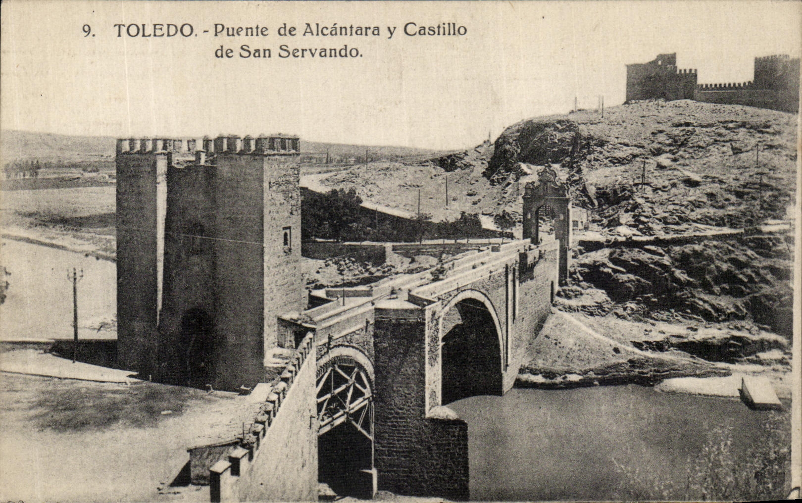 CPA Toledo Puente de Alcantara Y Castillo De San Servando 