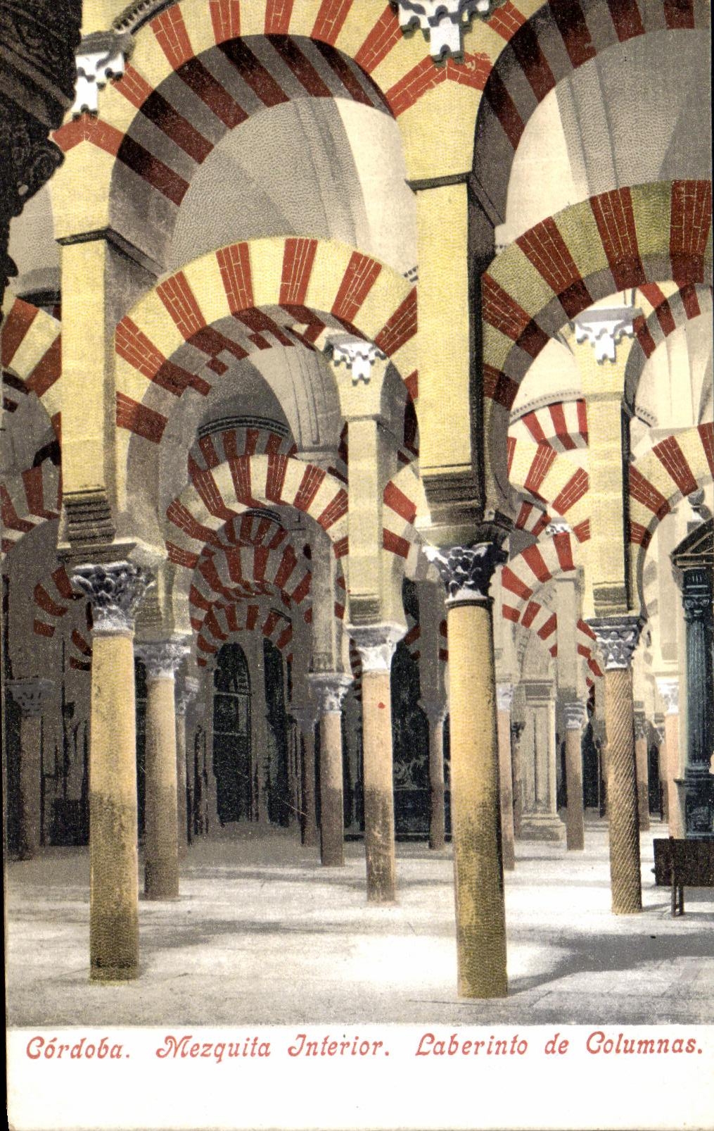 CPA Cordoba Mezquita Jnterior Laberinto de Columnas