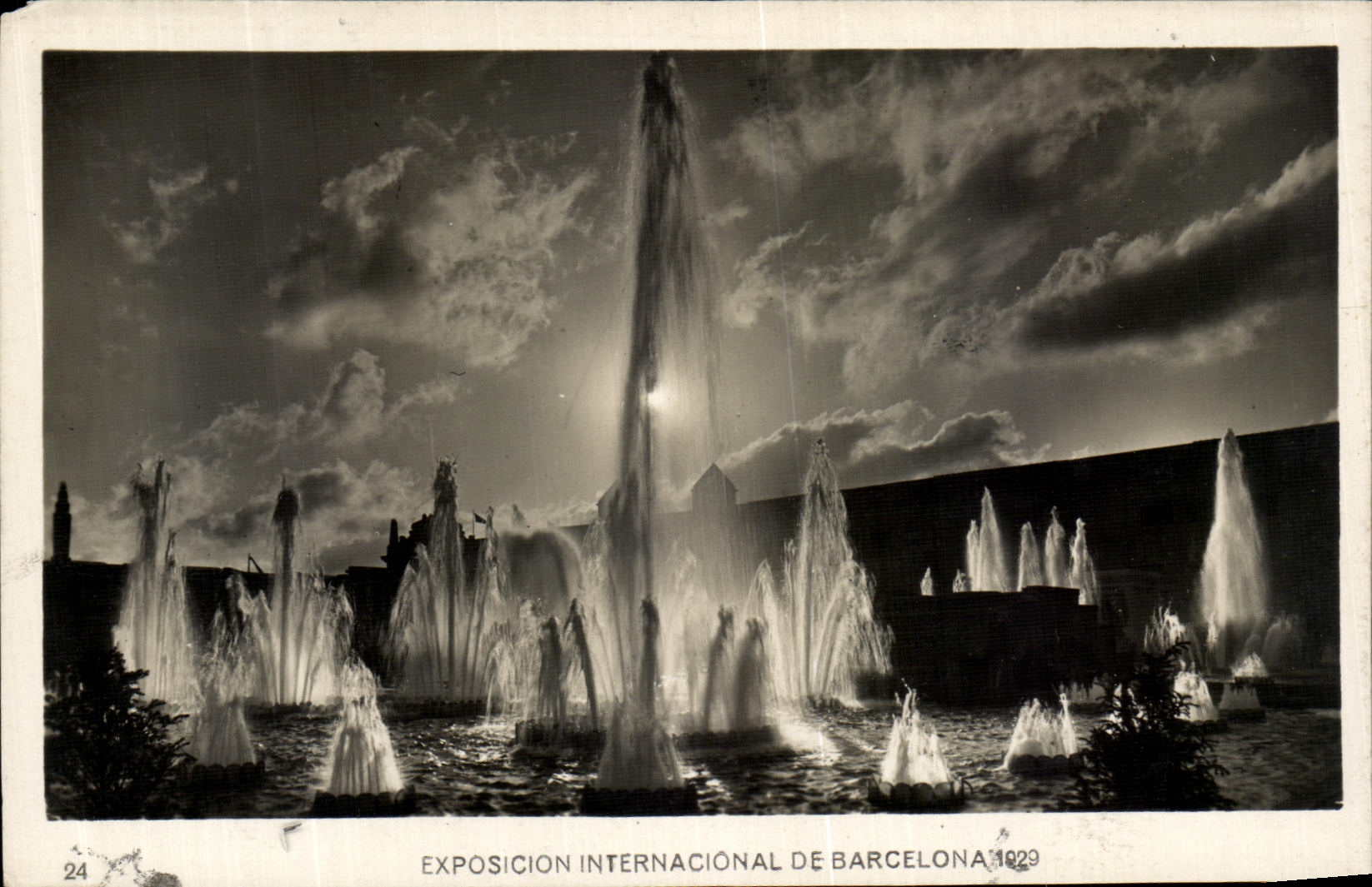 Fondation de l'Exposition Internationale de Barcelone 1929 — Place de l'Univers — Éditeur: Gráficas E.I.M.
