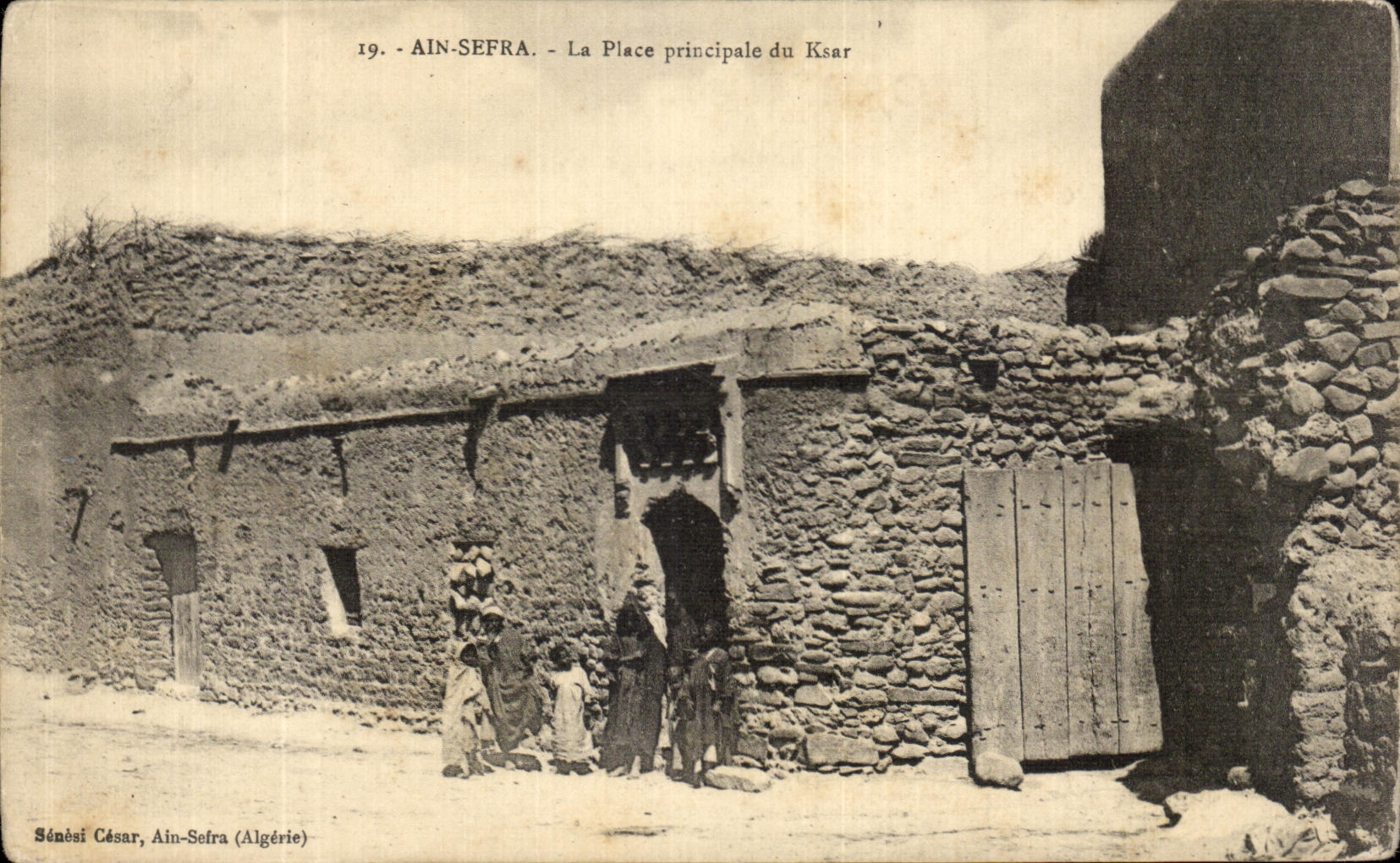 CPA Ain Sefra La Place Principale du Ksar 