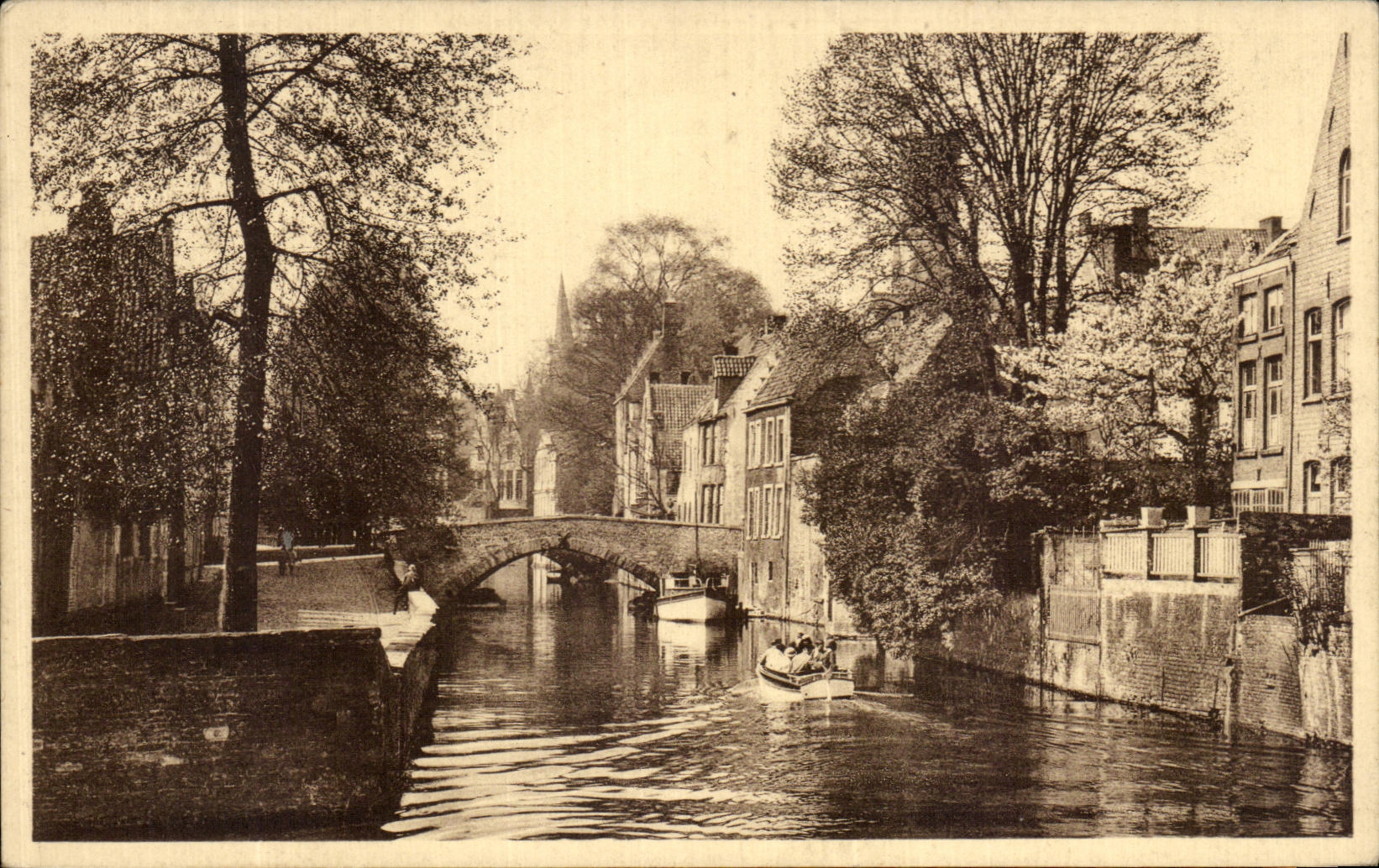 Bruges — Quai Vert et Pont du Cheval — Éd. Thill, Bruxelles, n° 57