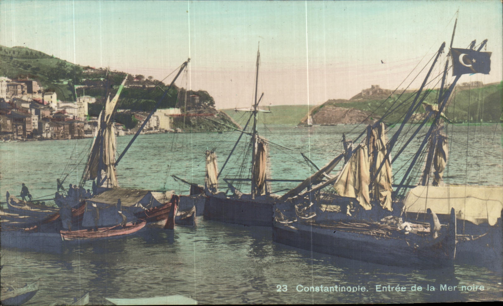 CPA Constantinople Entree de la Mer Noire Turquie Bateaux