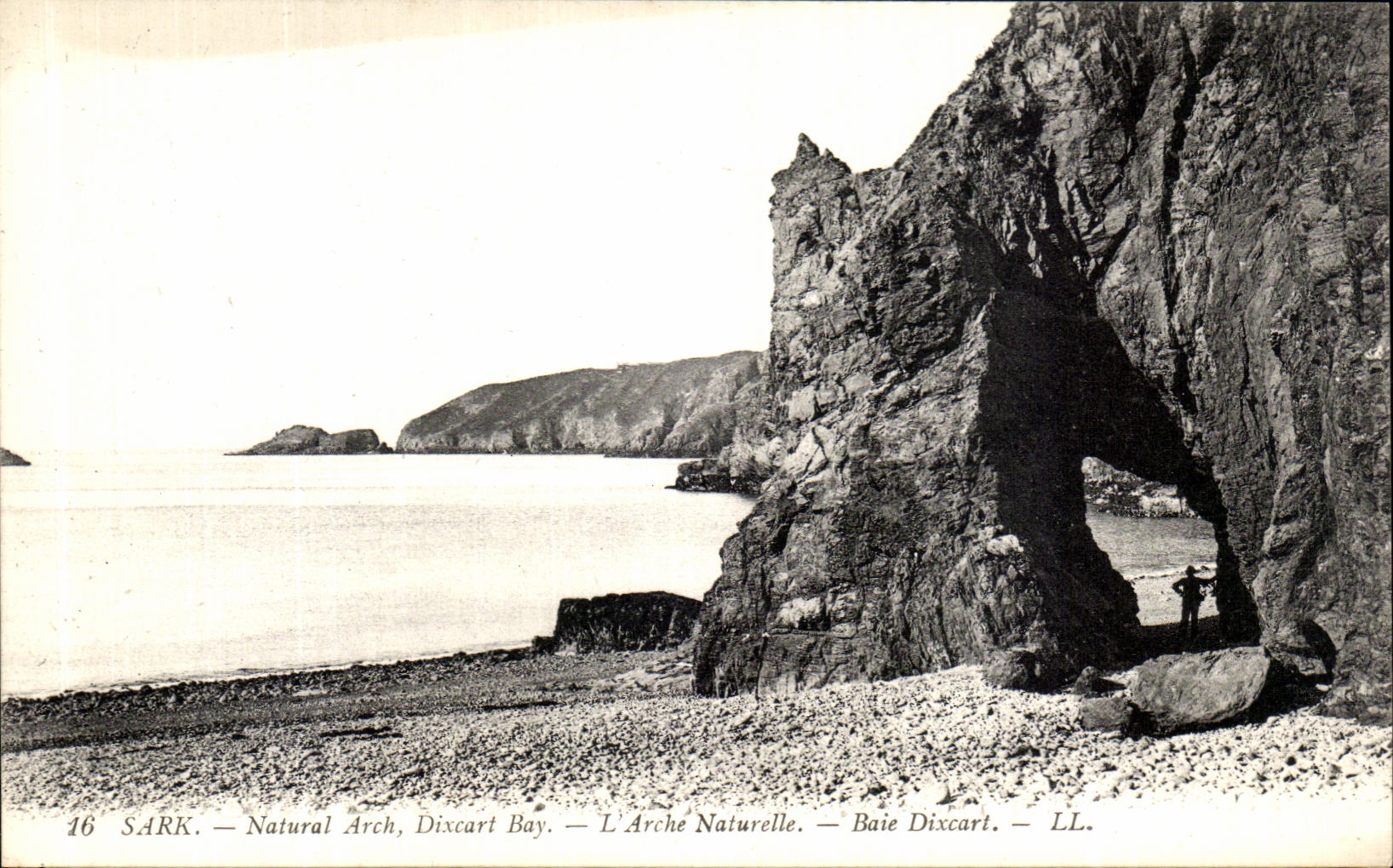 Sark — Arche naturelle, Baie Dixcart — LL. — N°16