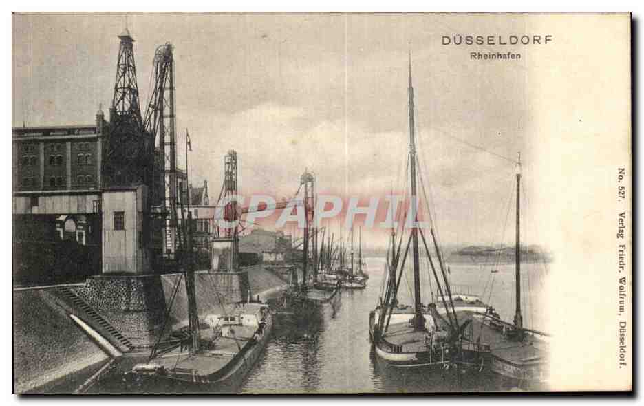 CPA Dusseldorf Rheinhafen Bateaux