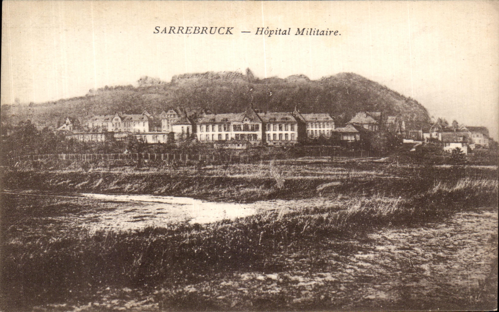 CPA Saarbrucken Hopital Militaire Militaria