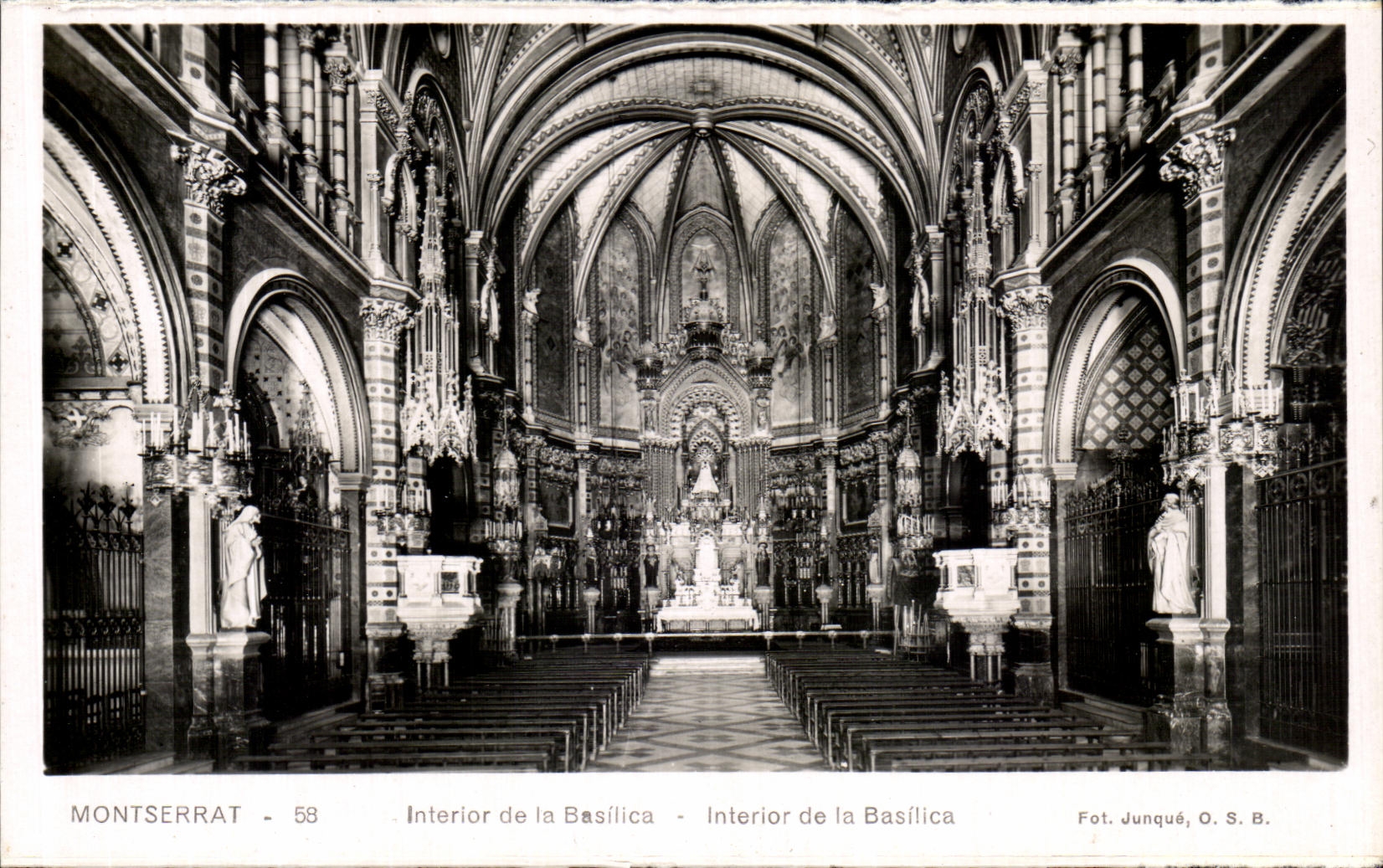 CPA Montserrat Interior de la Basilica 