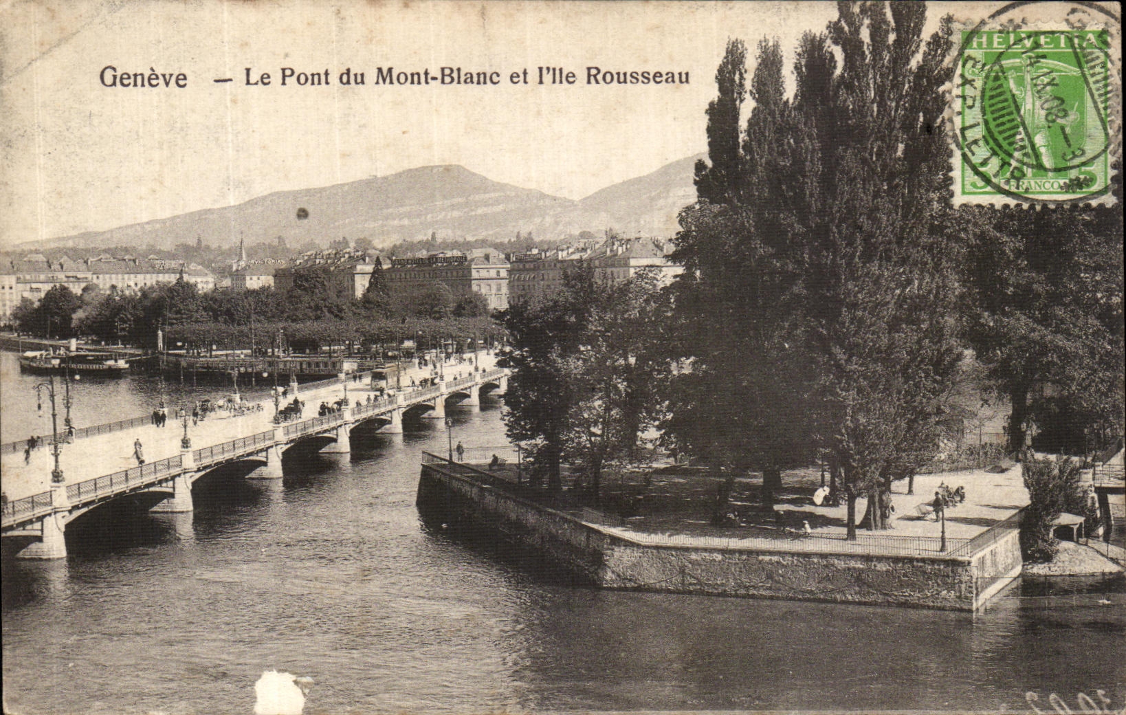 CPA Geneve Le Pont du Mont Blanc et I lle Rousseau