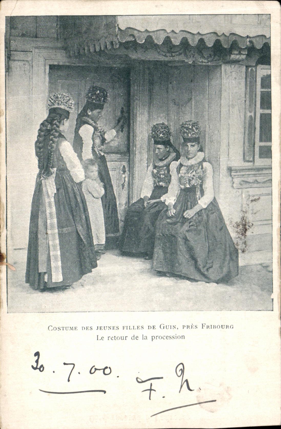 CPA Costume Des Jeunes Filles De Guin Pres Fribourg Le Retour de la Procession Folklore 
