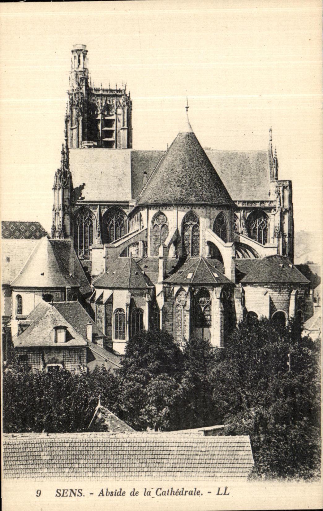 SENS - Abside de la Cathédrale - LL