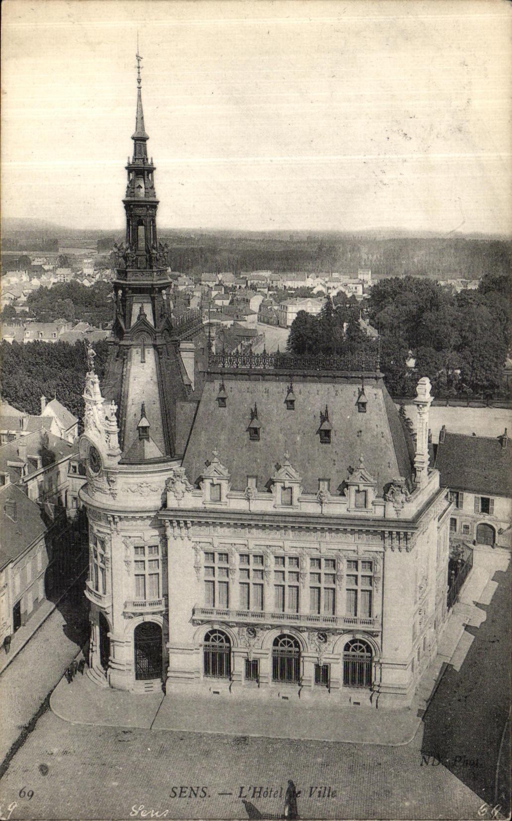 CPA Sens L Hotel Le Ville