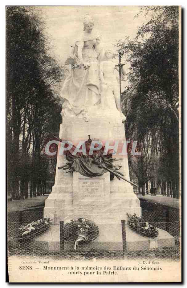 SENS — Monument à la mémoire des Enfants du Sémonais morts pour la Patrie — œuvre de Prinot, J.D. à Sens