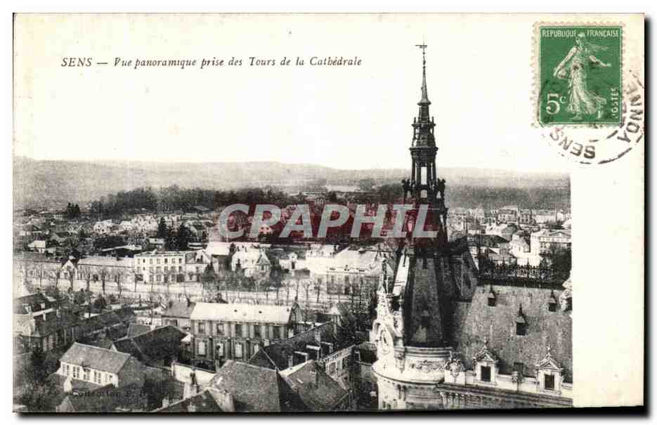 CPA Sens Vue panoramique prise des tours de la Cathedrale