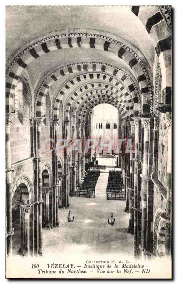 Vézelay — Basilika der Madeleine — Blick auf die Kirchenschiff aus der Tribune des Narthex