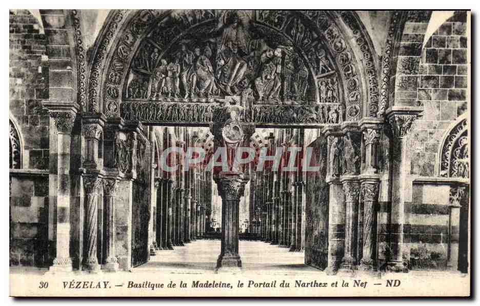 CPA Vezelay Eglise de la Madeleine Le portail Du Narthex et la Net 