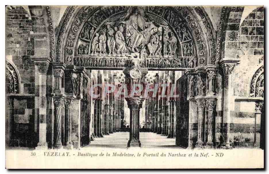 Vézelay - Basilique de la Madeleine, le Portail du Narthex et la Nef - ND