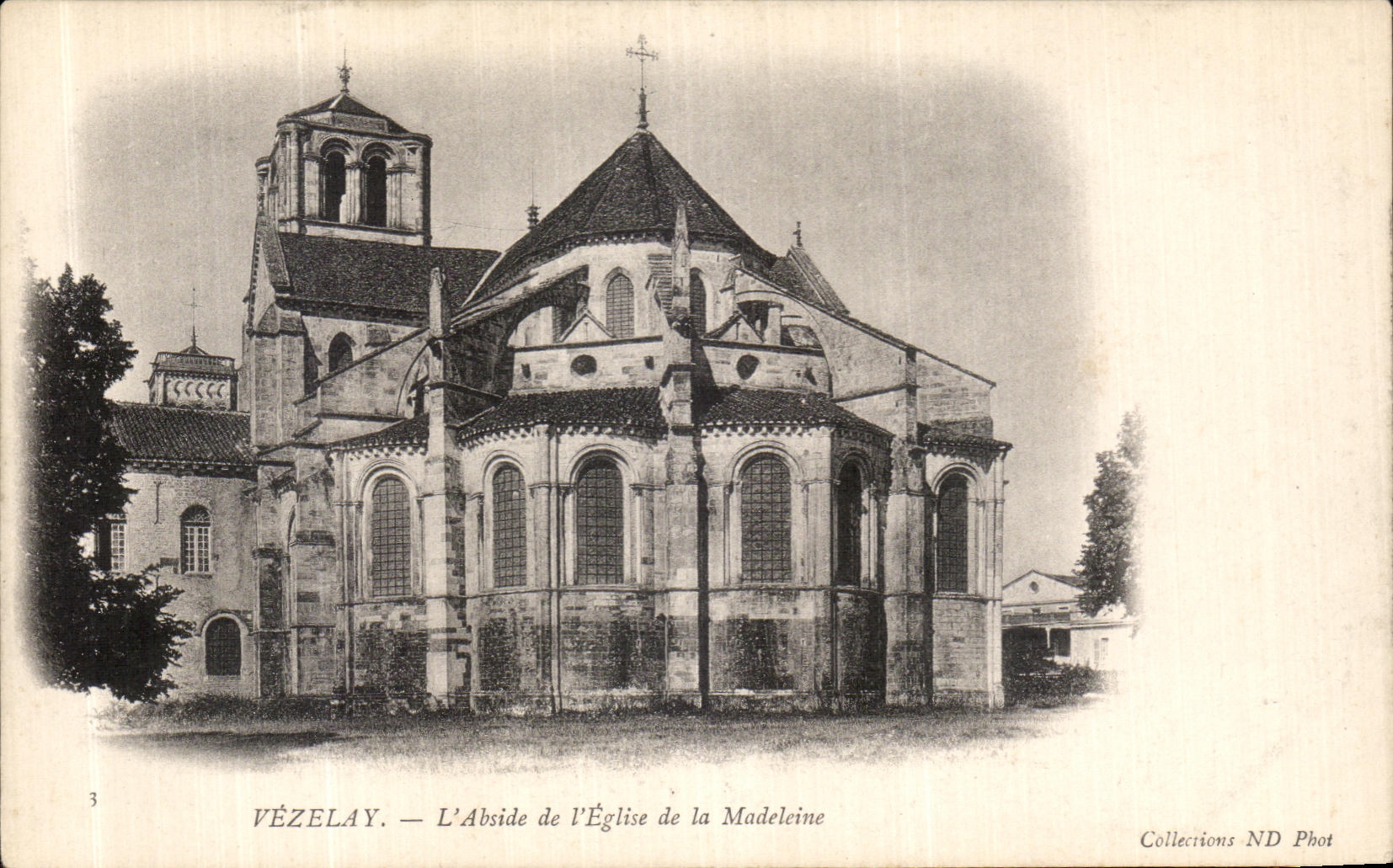 Vézelay — L'Abside de l'Église de la Madeleine — Collections ND Phot