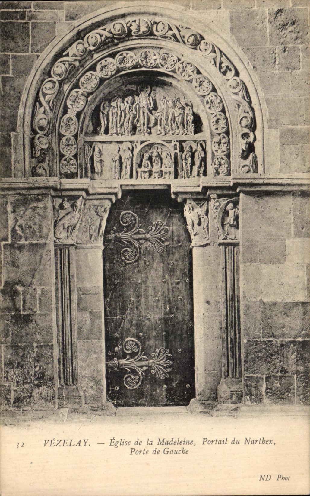 Vézelay — Iglesia de Santa Magdalena, Portal del Nartbex, Puerta Izquierda — ND Fot