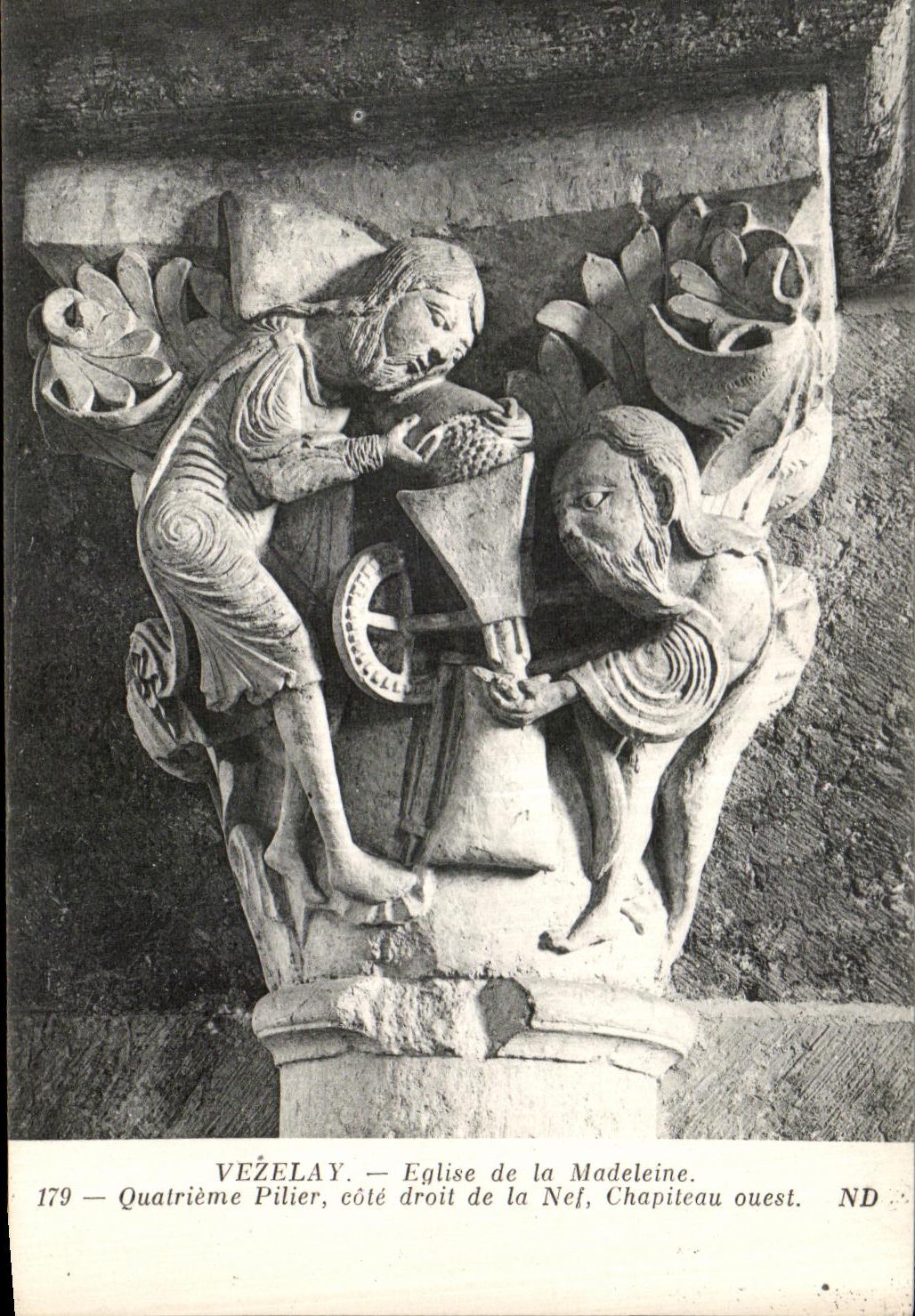 CPA Vezelay Eglise de la Madeleine Chapiteau du quatrieme Pilier De la Nef Cote Ouest
