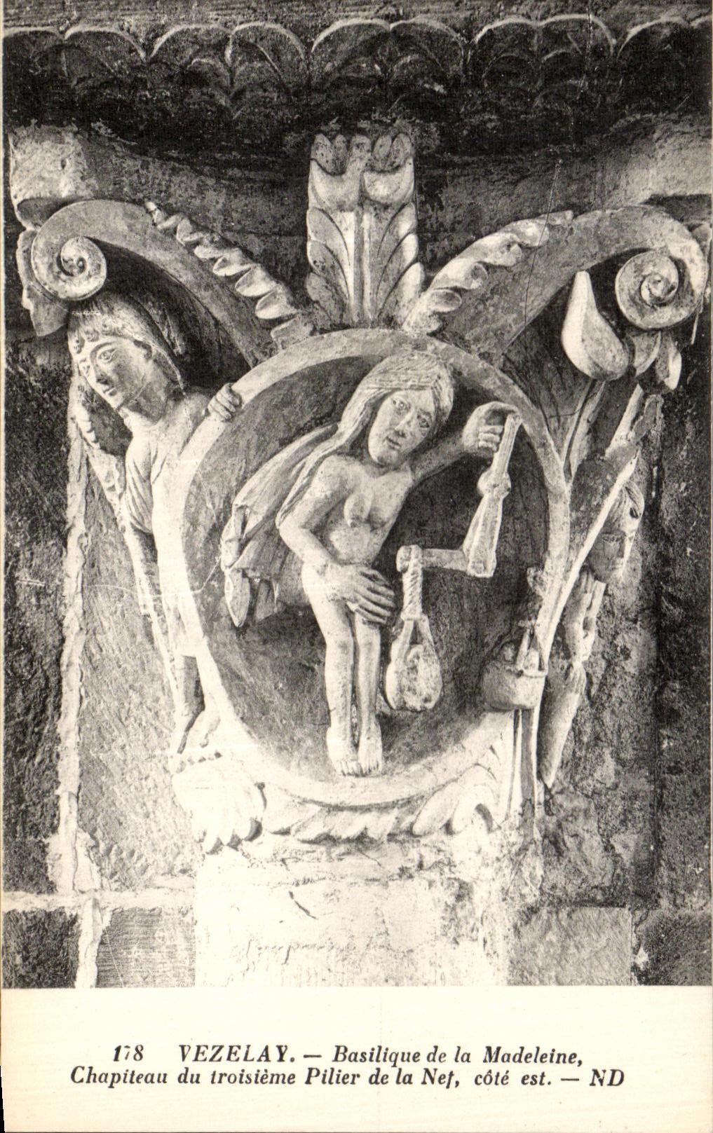 Vézelay — Basilique de la Madeleine, Kapitell des dritten Pfeilers, östlicher Seiten — ND