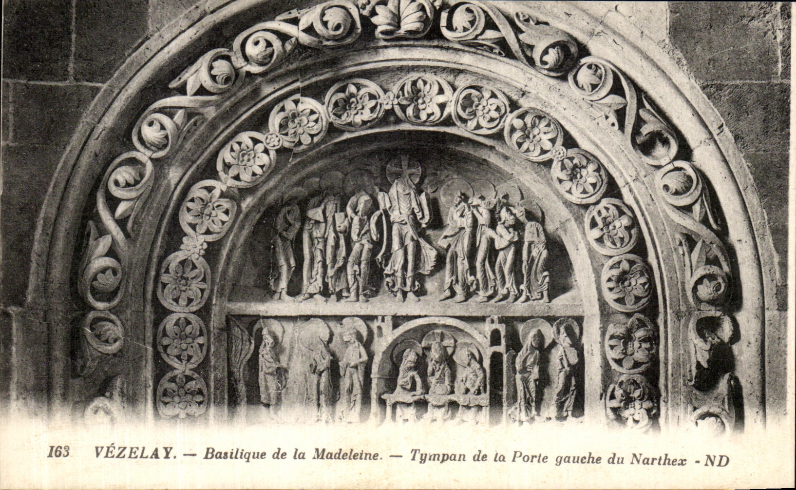 Vézelay — Basilique de la Madeleine — Tympan de la Porte gauche du Narthex