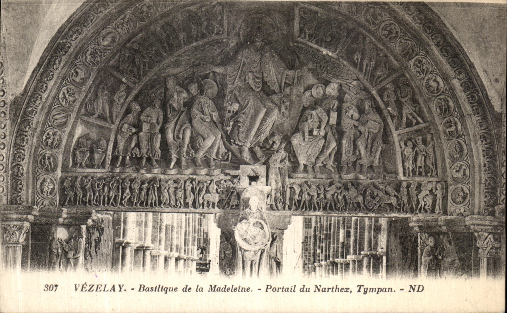 Vézelay - Basilique de la Madeleine - Portail du Narthex, Tympan - ND