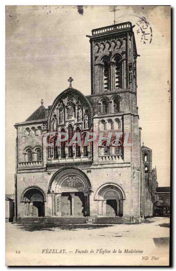Vézelay — Façade de l'Église de la Madeleine — ND Phot