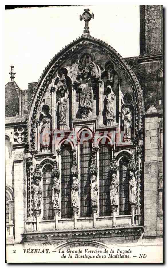 Vézelay — La Grande Verrière de la Façade de la Basilique de la Madeleine — ND