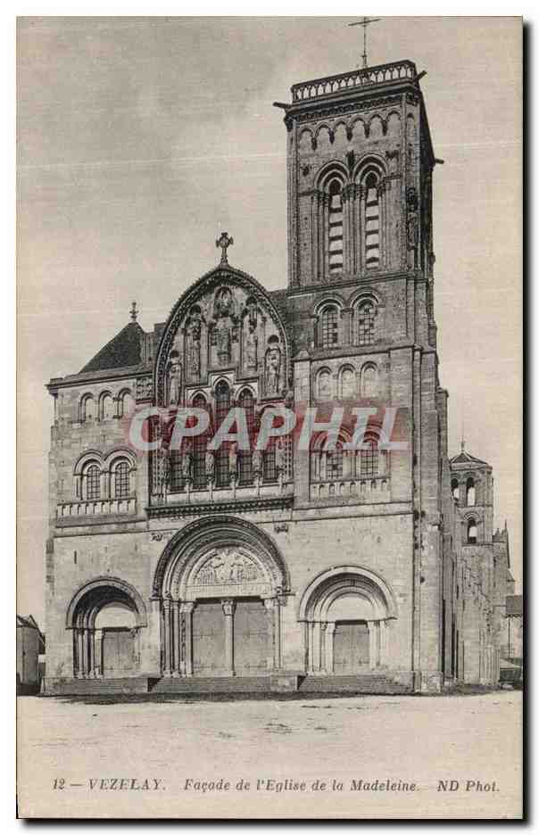 Vézelay — Façade de l'Église de la Madeleine — ND Phot.