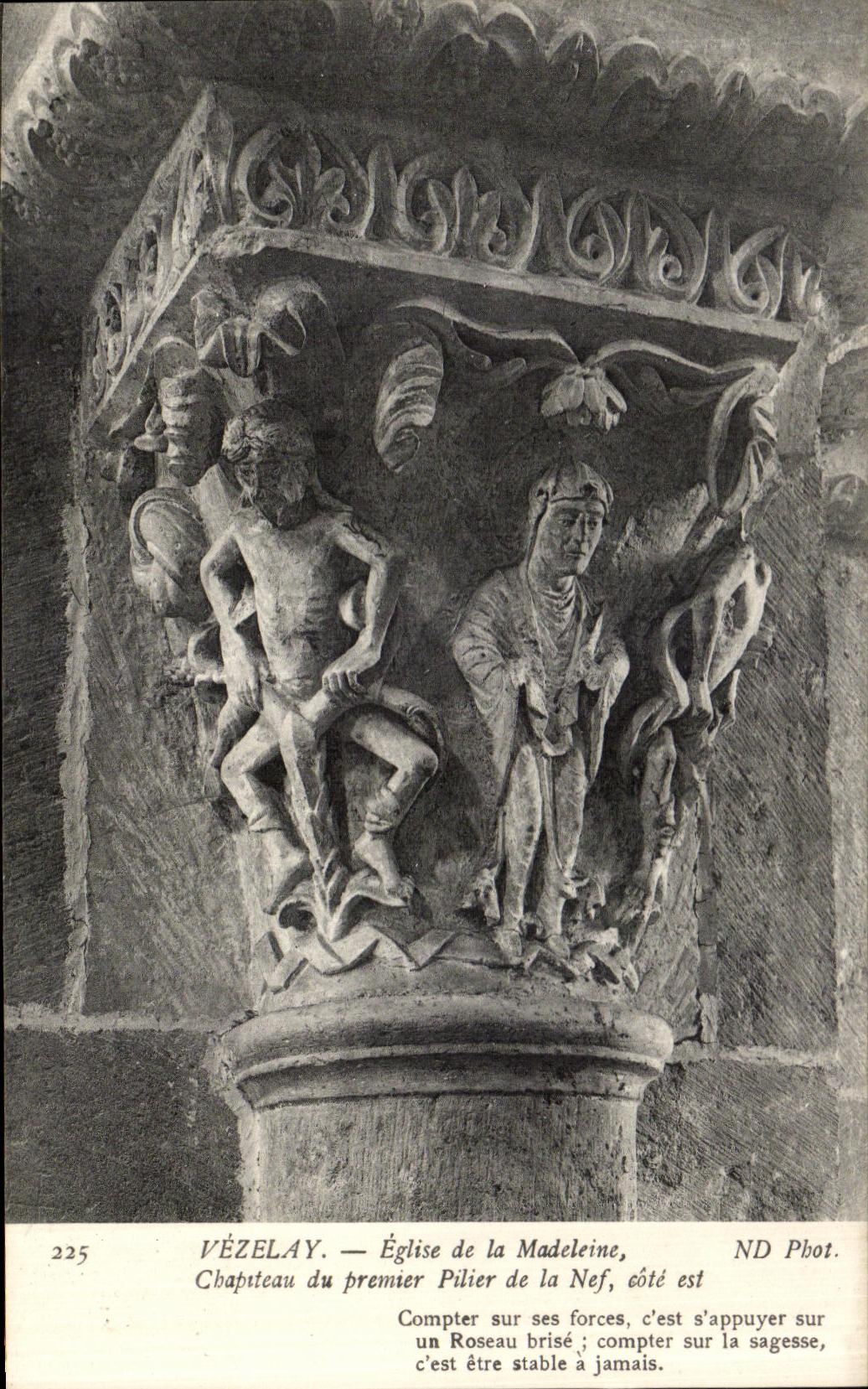 CPA Vezelay Eglise de la Madeleine Chapiteau du premier Pilier de la Nef Cote est 