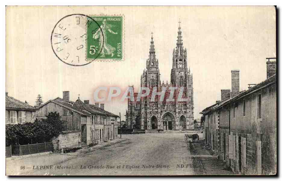 CPA Lepine La Grand Rue et l Eglise Notre Dame