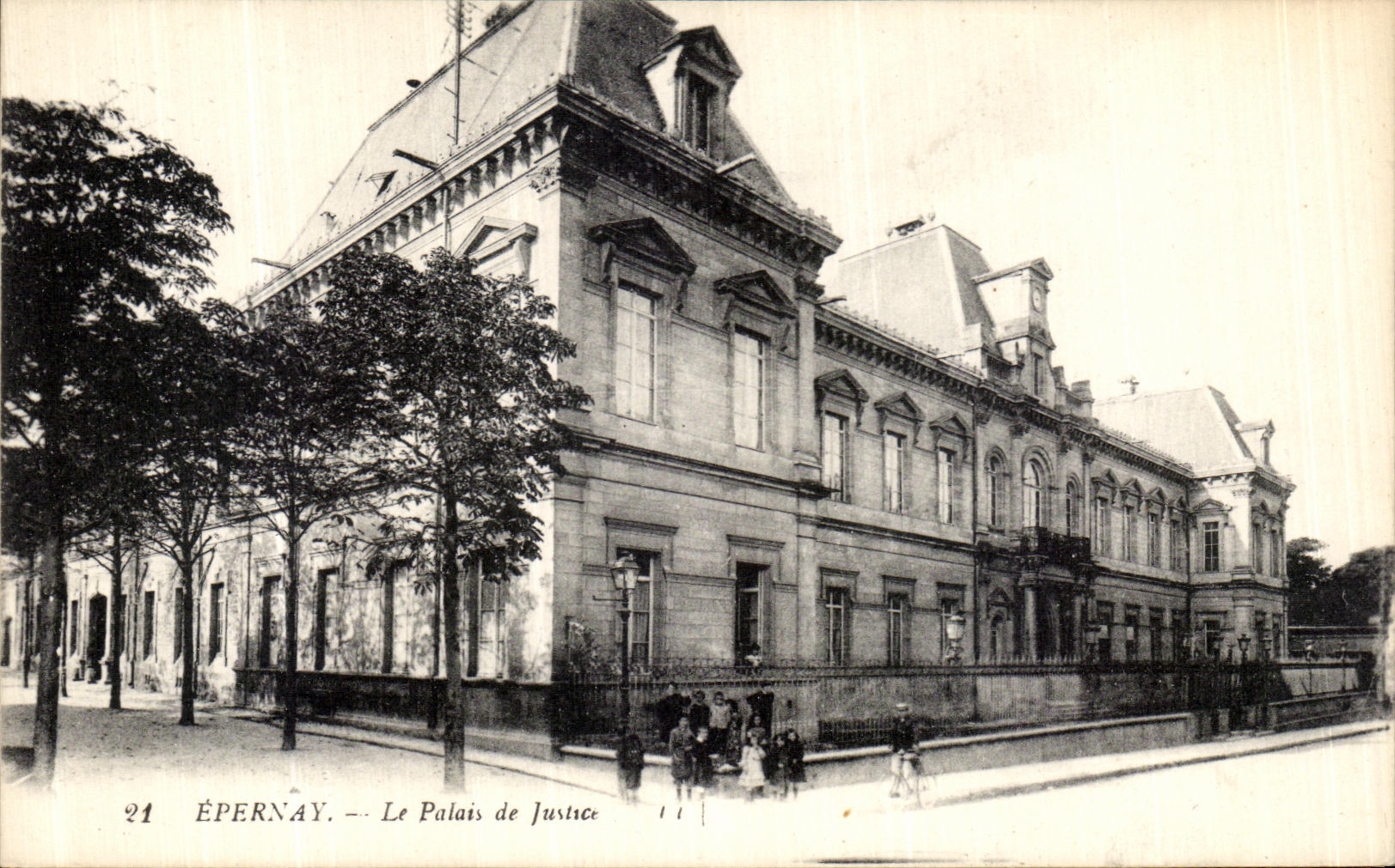 CPA Epernay Le Palais de Justice Enfants