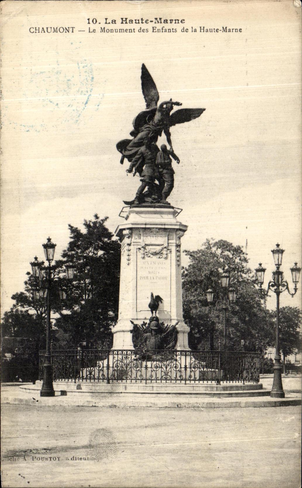 CPA Chaumont Le Monument des Enfants de la Haute Marne