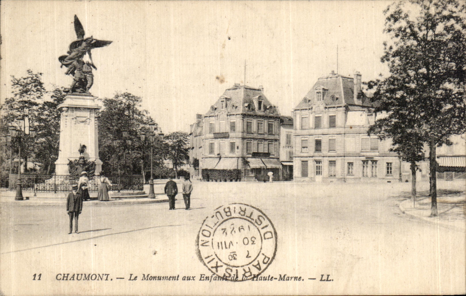 Chaumont - Le Monument aux Enfants de la Haute-Marne — LL. n°11