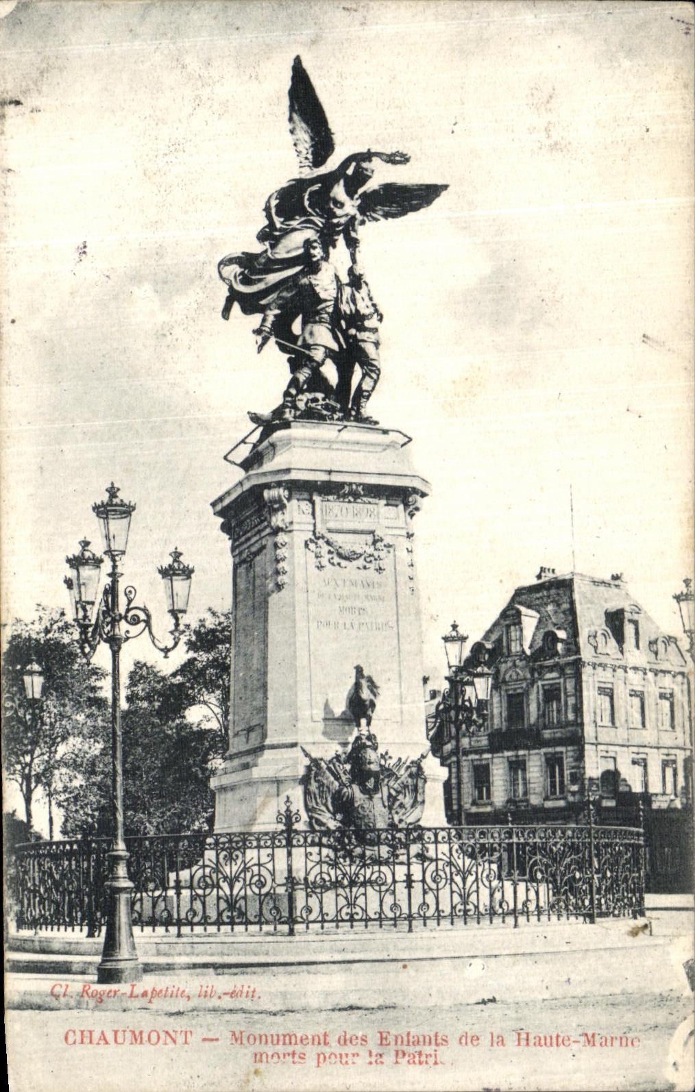 CPA Chaumont Monument des Enfants de la Haute Marne Morts Pour la Patrie Militaria 