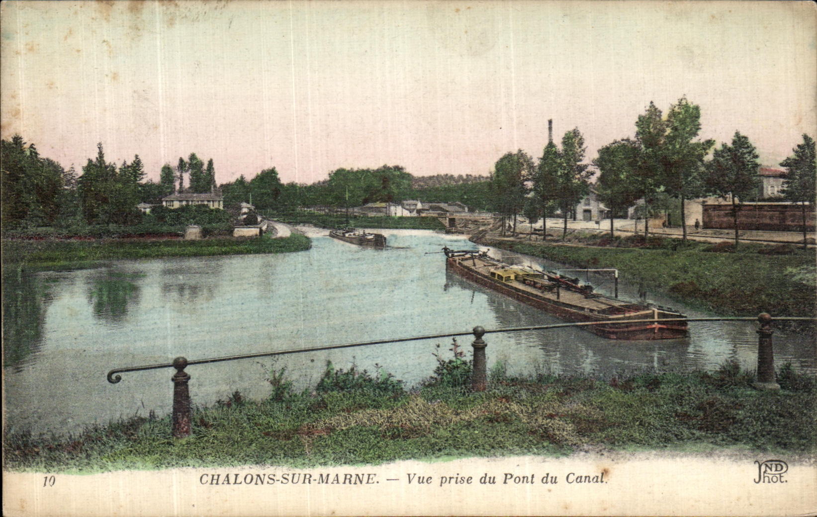 Chalons-sur-Marne — Vue prise du Pont du Canal — JND Phot.