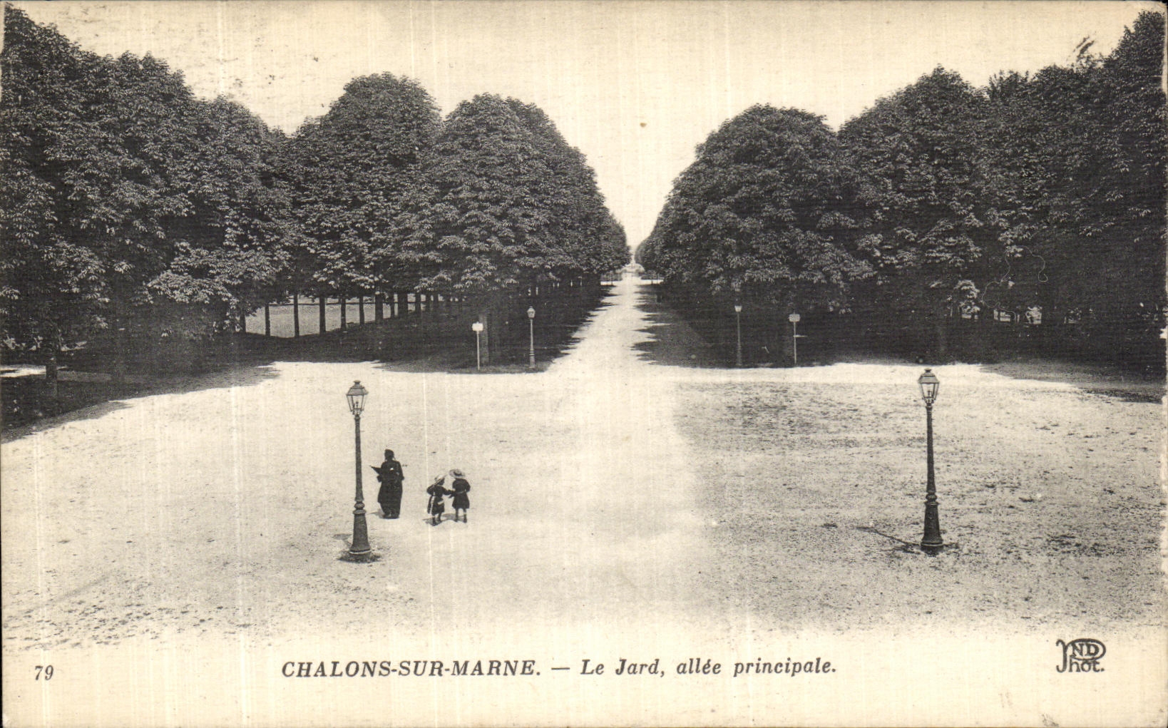 Chalons-sur-Marne — Le Jard, allée principale — NDJhot, n°79