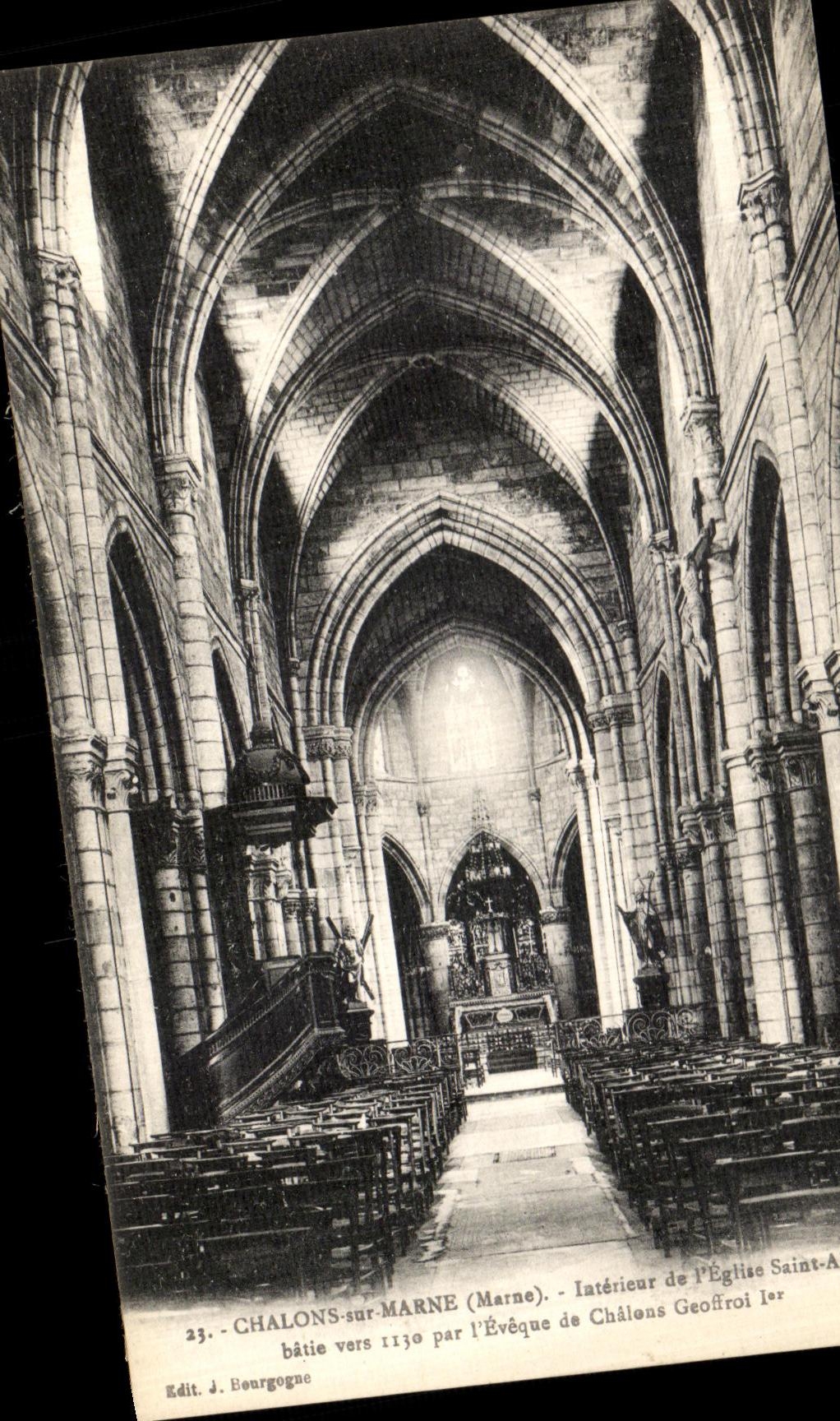 Intérieur de l'Église Saint-Antoine - Chalons-sur-Marne - Éditeur J. Bourgogne, n°23