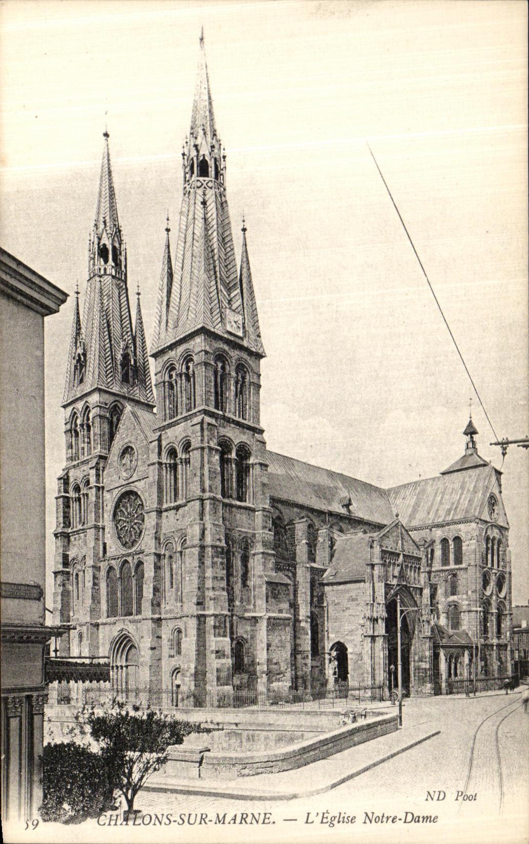 CPA Chalons Sur Marne L Eglise Notre Dame