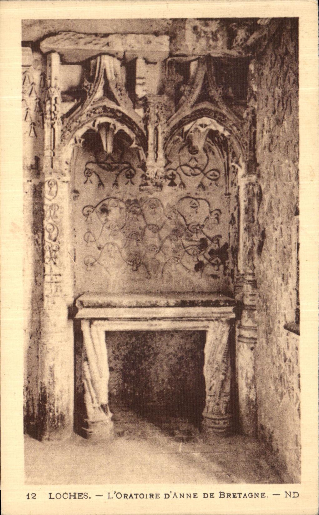 CPA Loches L Oratoire D Anne De Bretagne