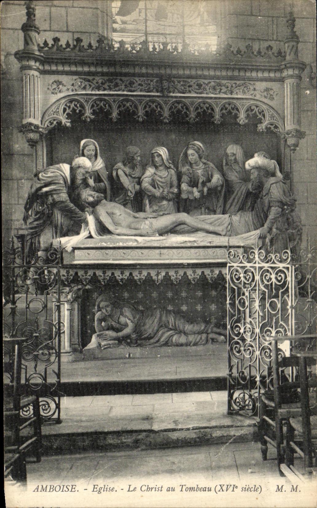 CPA Amboise Eglise Le Christ au Tombeau