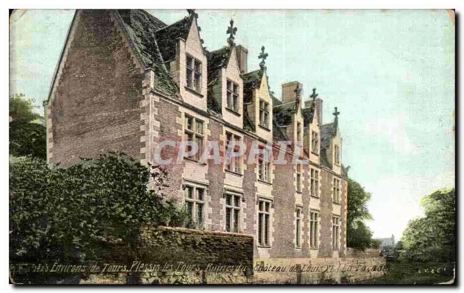 CPA Environs de Tours Plessis les Tours Ruines du chateau de Louis XI La facade