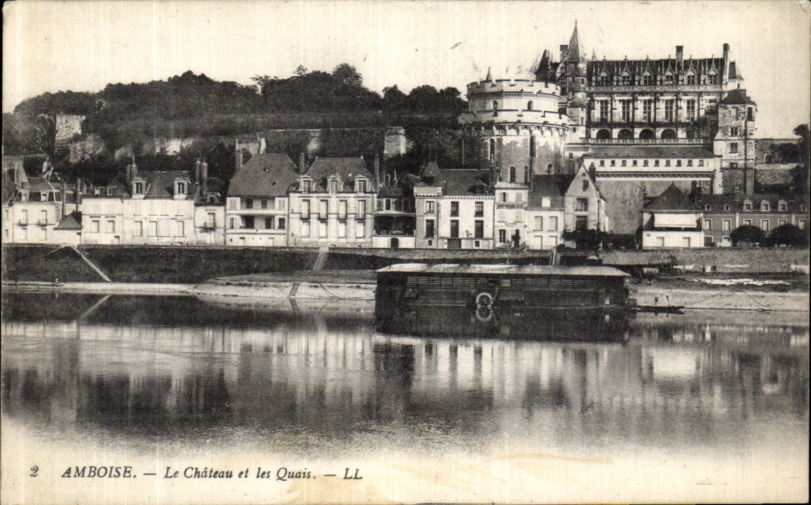 CPA Amboise Le Chateau et les Quais