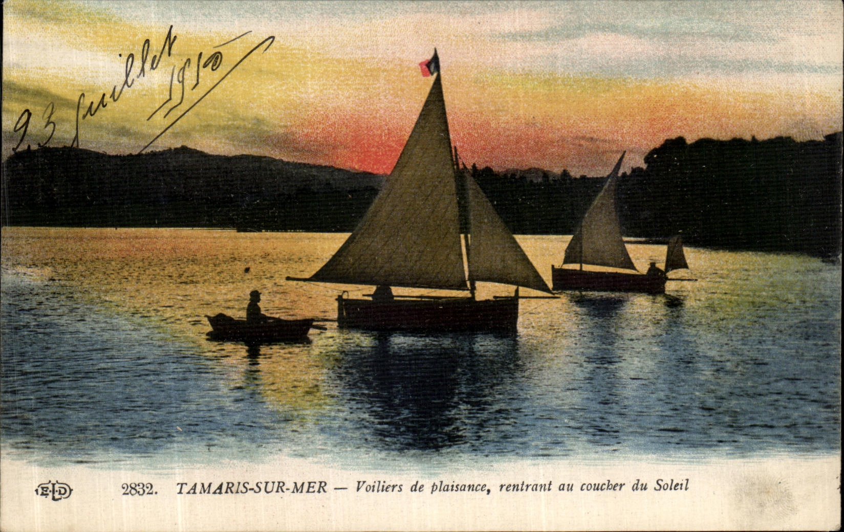 CPA Tamaris sur Mer Voiliers de Plaisance Rentrant au Coucher du Soleil Bateau